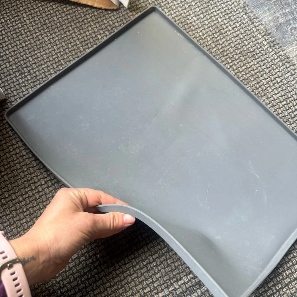 Gray Pet Feeding Mat